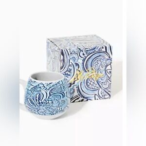 N.I.B. G.W.P. Lilly Pulitzer Ceramic Mug Resort White Give It Whirl